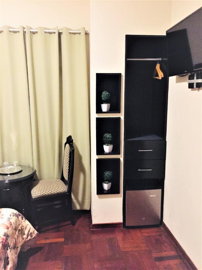 Hostal Carlos Tenaud Lima Luaran gambar