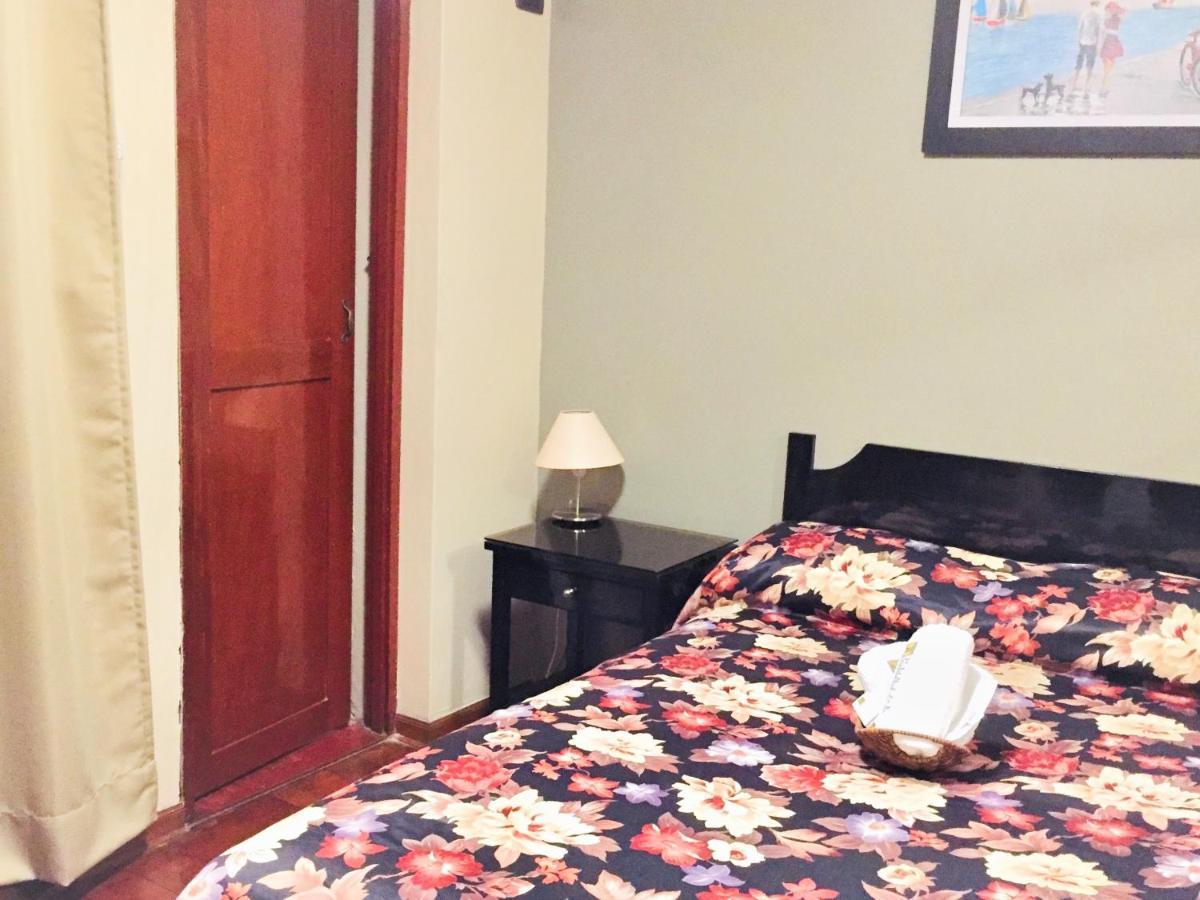 Hostal Carlos Tenaud Lima Luaran gambar