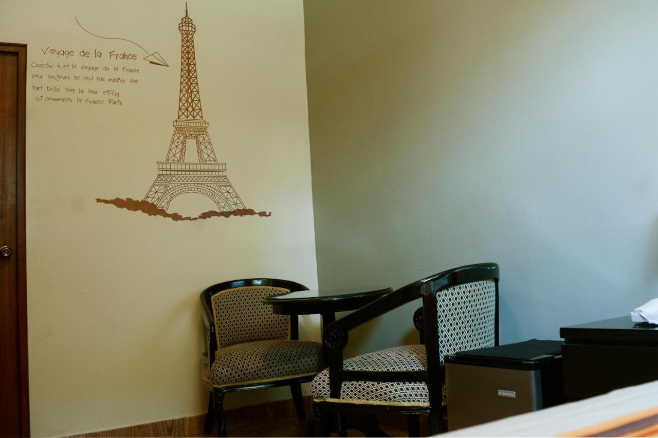 Hostal Carlos Tenaud Lima Luaran gambar