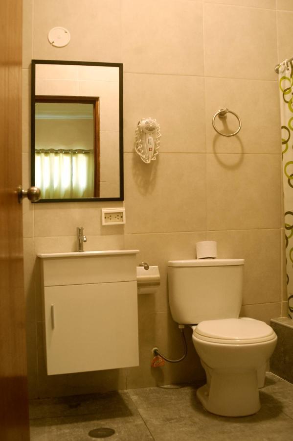 Hostal Carlos Tenaud Lima Luaran gambar