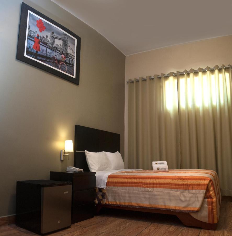 Hostal Carlos Tenaud Lima Luaran gambar