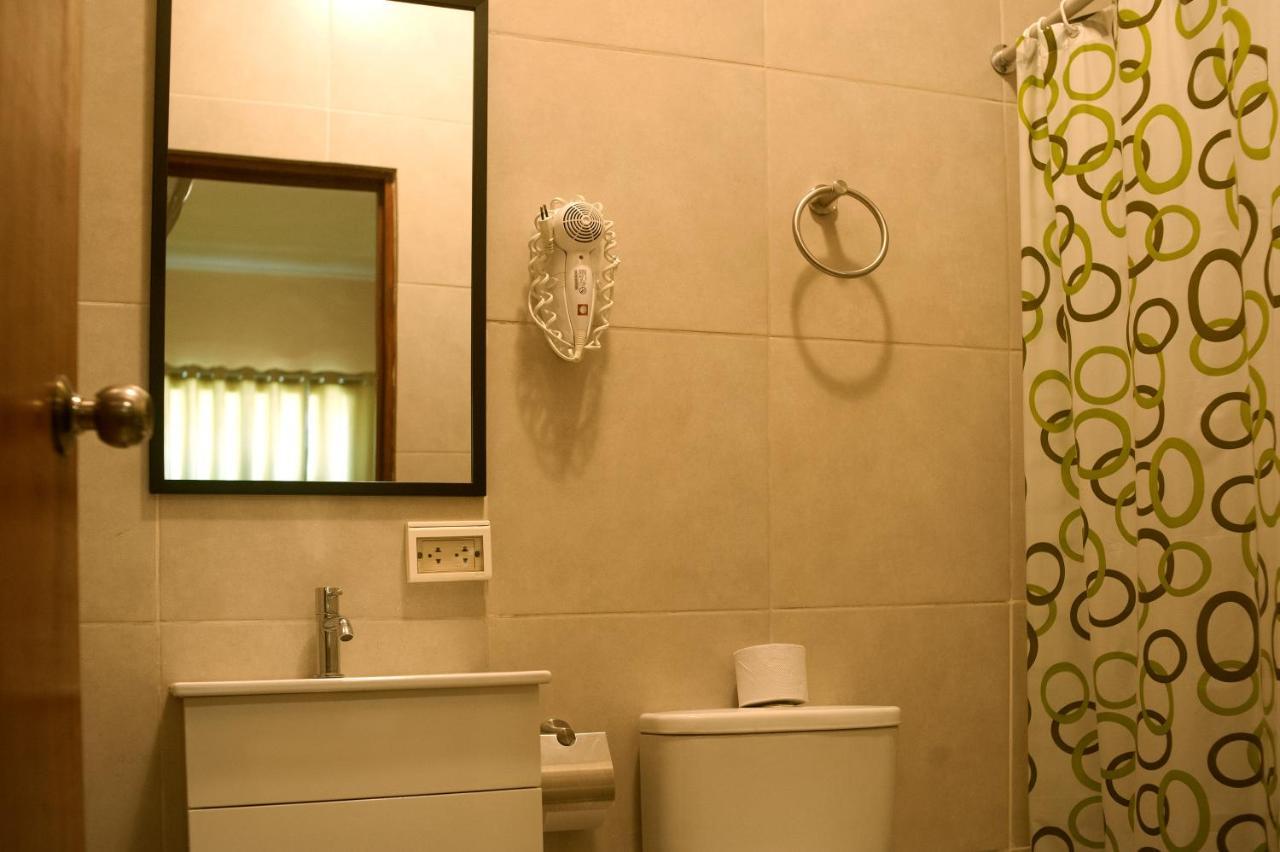 Hostal Carlos Tenaud Lima Luaran gambar